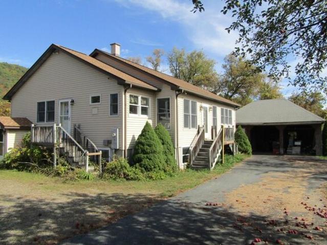 House for sale in Bath, Grafton County