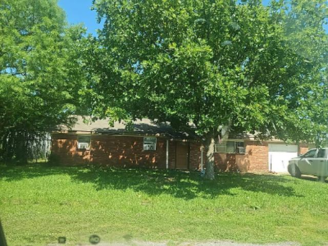 House for sale in Commerce, Hunt County