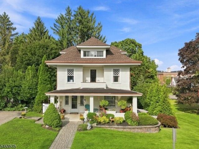 House for sale in Hackettstown, New Jersey