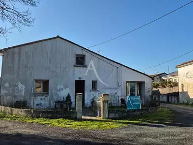 Maison vente à Saint-Jean-d'Angély, Nouvelle-Aquitaine