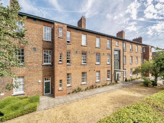 Apartment for rent in Fulflood, Hampshire