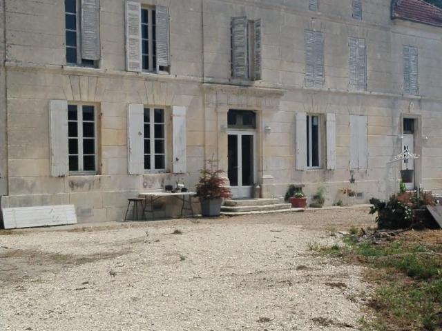 Maison vente à Saint-Jean-d'Angély, Nouvelle-Aquitaine