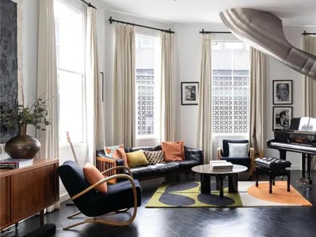 House for rent in North Kensington, Greater London
