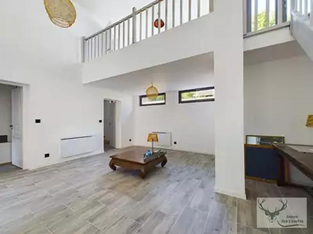 Maison location à Senlis, Mont-l'evêque