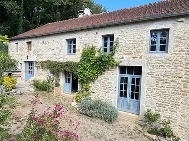Maison vente à Glanot, Mont-Saint-Jean