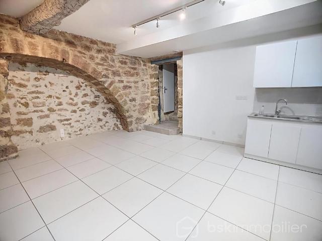 Immeuble vente à Montagnac