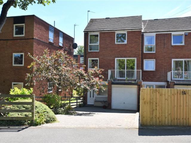 House for rent in Oakwood, West Yorkshire