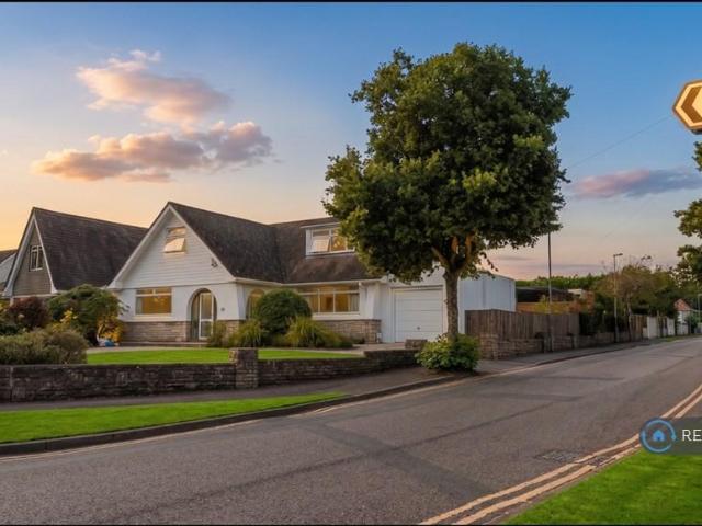 House for rent in Highcliffe