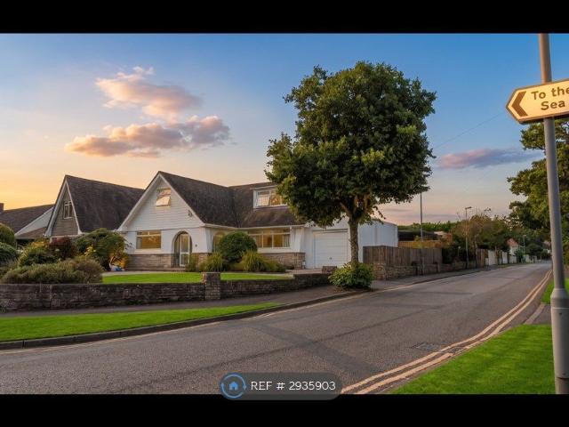House for rent in Highcliffe