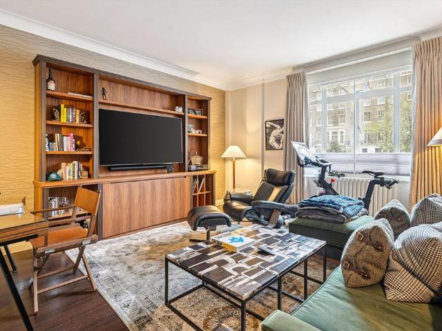Apartment for rent in Marylebone, Greater London