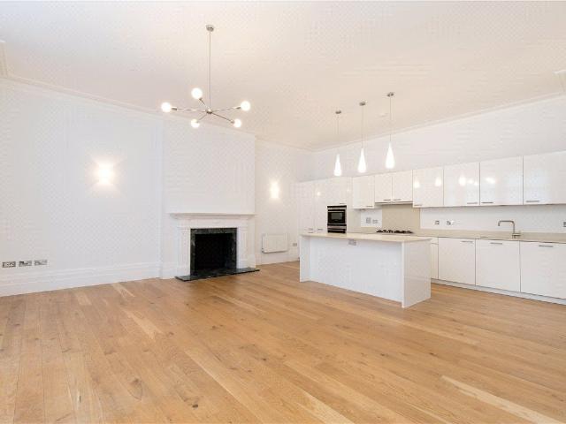 Apartment for rent in Marylebone, Greater London