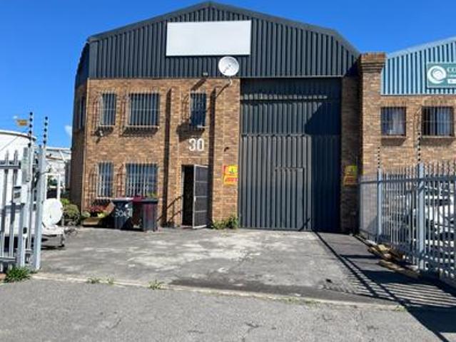 Commercial for rent in Milnerton, Western Cape