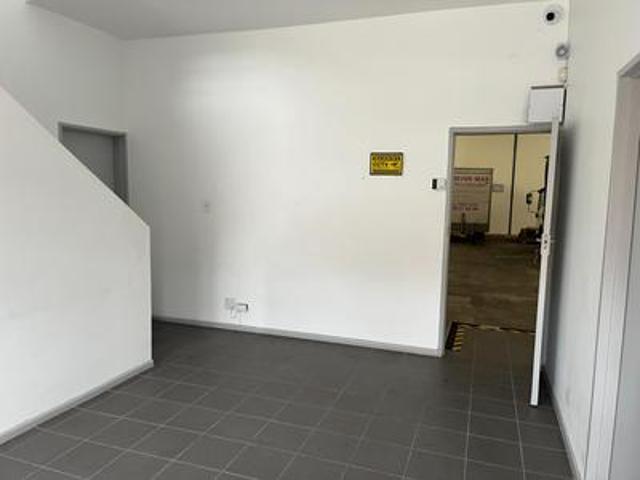 Commercial for rent in Milnerton, Western Cape