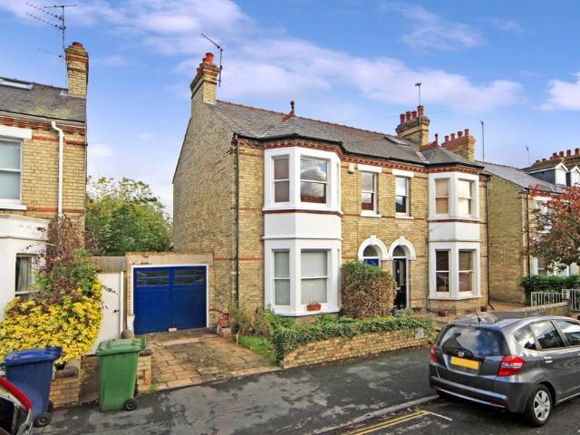 House for rent in Chesterton, Arbury