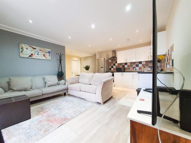 Apartment for rent in London Borough of Croydon, Greater London