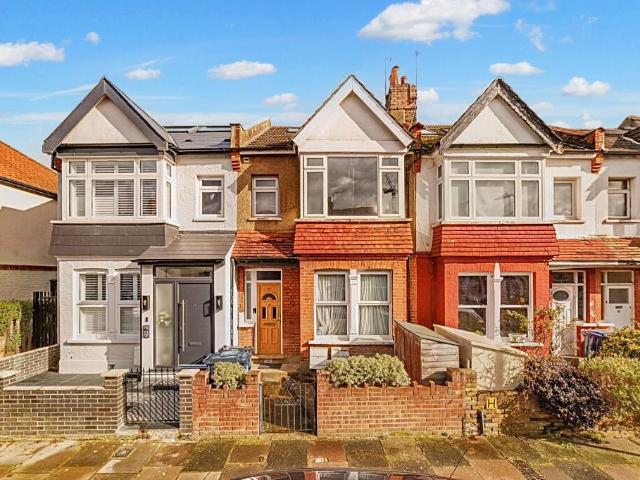 Apartment for rent in London Borough of Ealing, Greater London