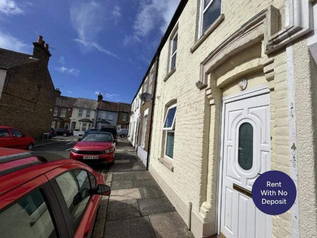 House for rent in East Cliff, Acol