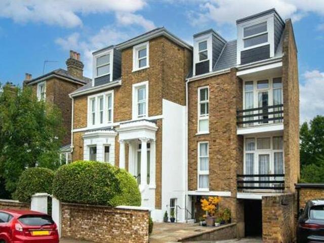 House for sale in Deepcut, Surrey