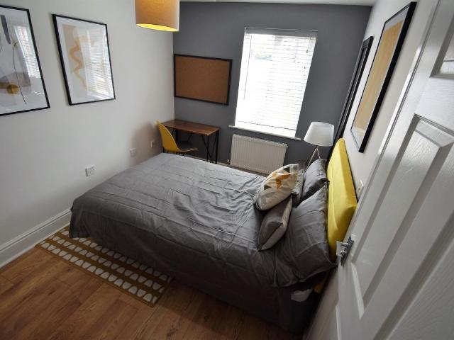 Room for rent in Shelton Lock, East Midlands