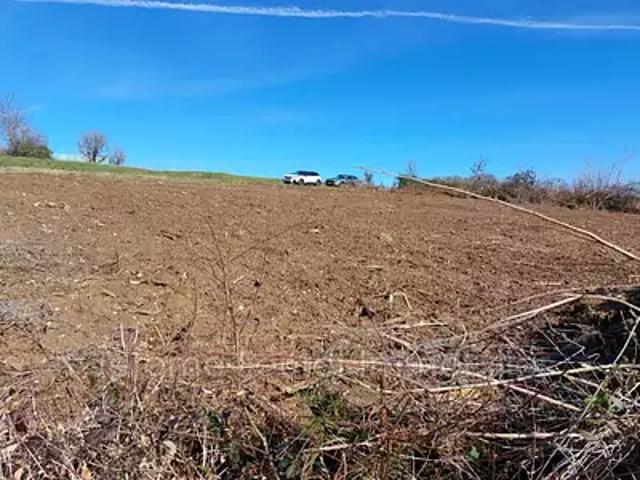 Terrain vente à Ussel, Montaignac-saint-hippolyte