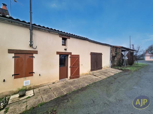 Maison vente à La Roche-sur-Yon, Montaigu