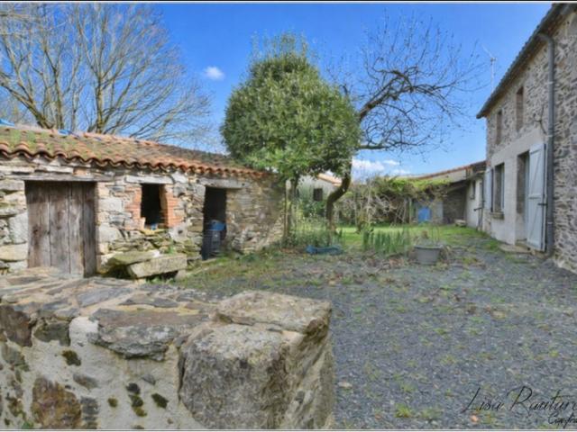 Maison vente à La Roche-sur-Yon, Montaigu