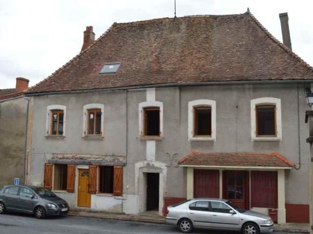 Maison vente à Vichy, Montaiguët-en-forez