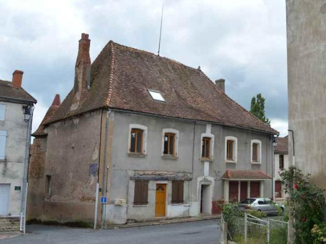 Maison vente à Vichy, Montaiguët-en-forez