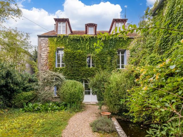 Maison vente à Saint-Germain-en-Laye, Maule