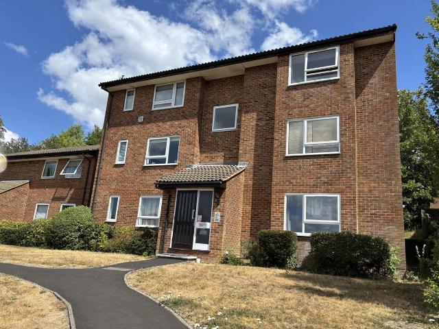 Studio for rent in London Borough of Croydon, Sanderstead