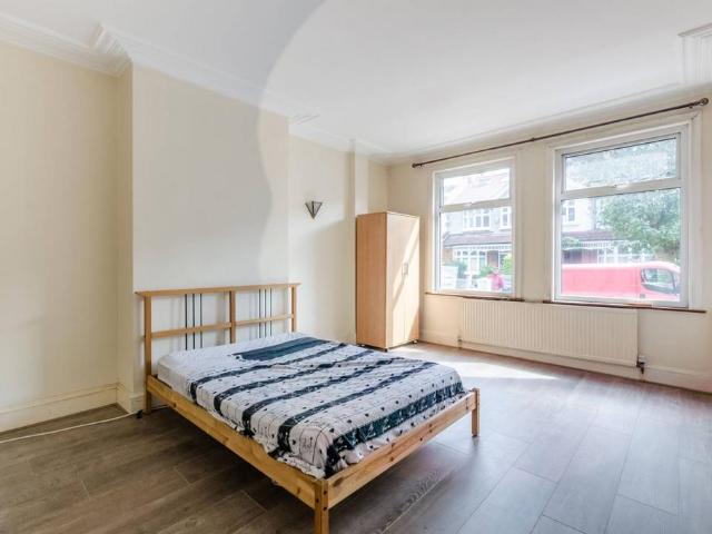 House for rent in Upper Tooting, Greater London