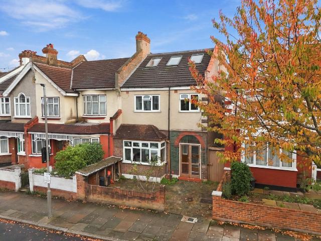 House for rent in Upper Tooting, Greater London