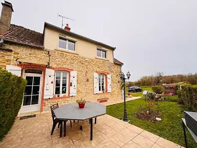 Maison vente à Château-Chinon (Ville), Montapas