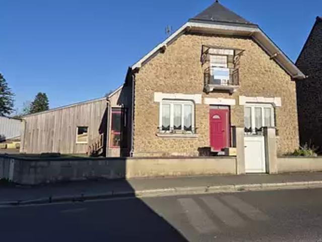 Maison vente à La Monnerie, Montaudin