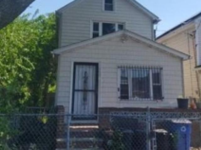 House for sale in Arverne, New York