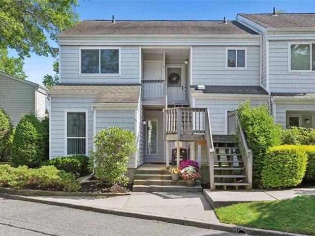 Condo for sale in Speonk
