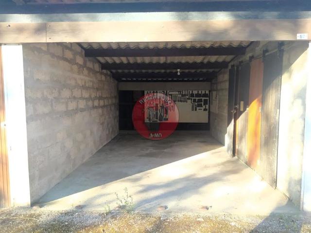 Garage vente à Montbard