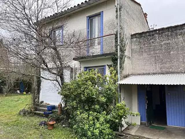 Maison vente à Angoulême, Montbron