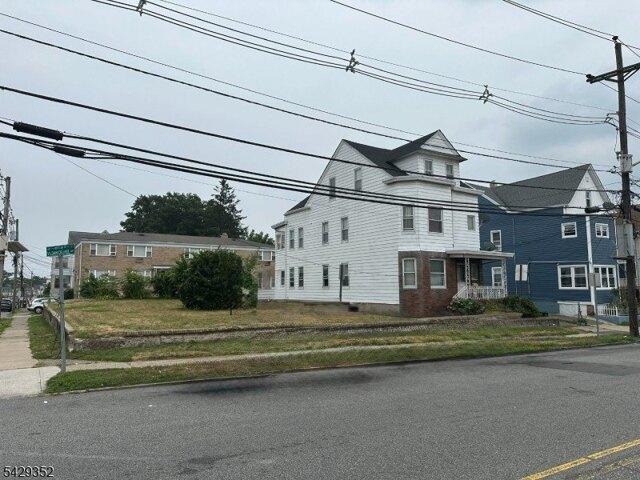 House for sale in Passaic, New Jersey