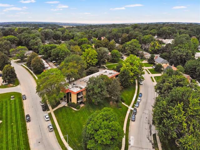 Apartment for rent in Montclair of Westwood, Omaha