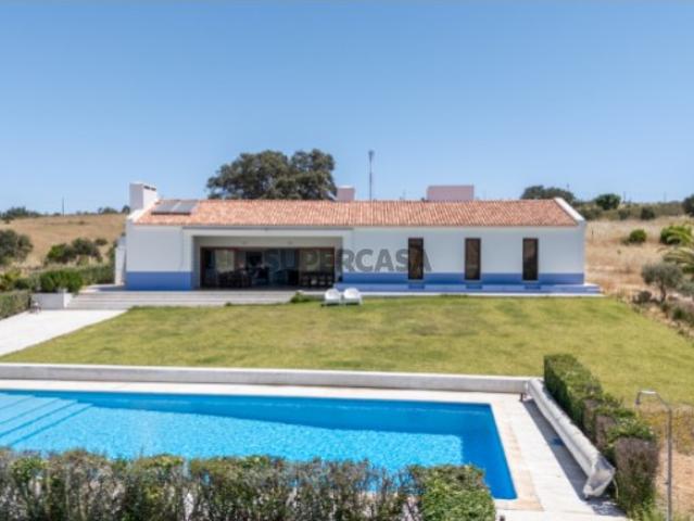Casa venda em Ourique