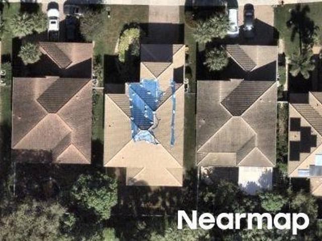 House for sale in Lake Worth