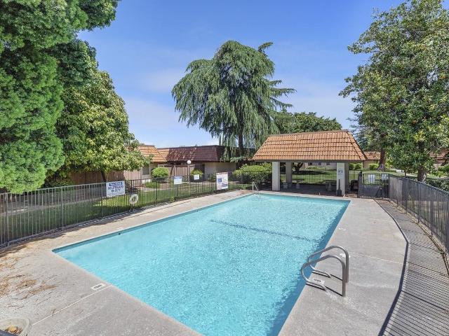Apartment for rent in Clovis, California