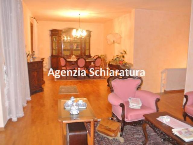Villa Indipendente in vendita a Vallefoglia, Marche