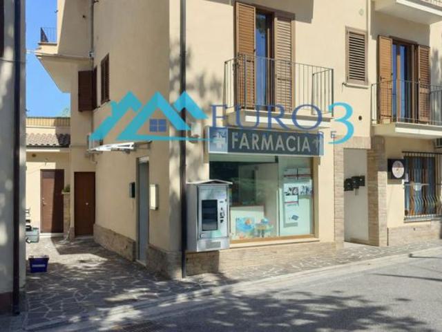 Locale Commerciale in vendita a Marche, Ascoli Piceno