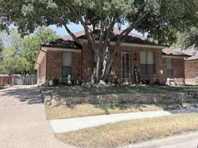 House for sale in Irving, Texas