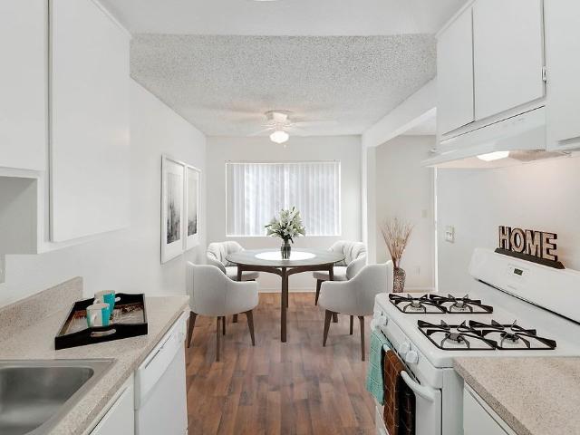 Apartment for rent in Garden Grove, California