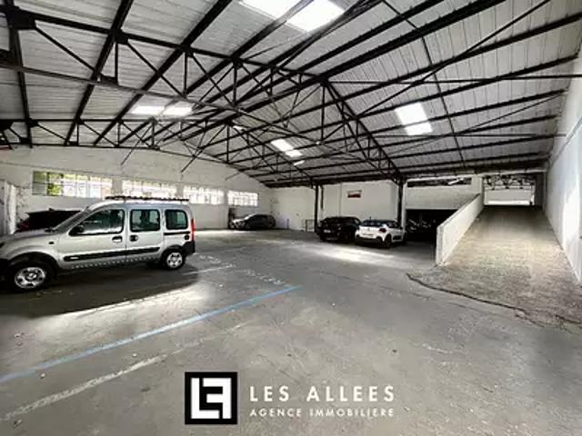 Garage vente à Nyons, Montélimar