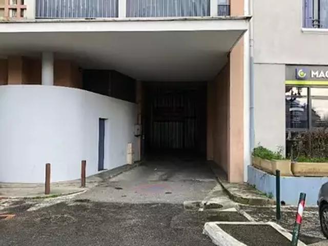 Garage location à Nyons, Montélimar