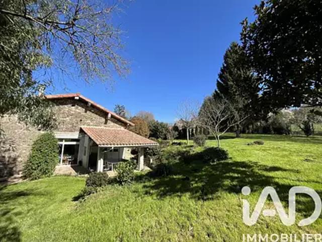Maison vente à Confolens, Nouvelle-Aquitaine